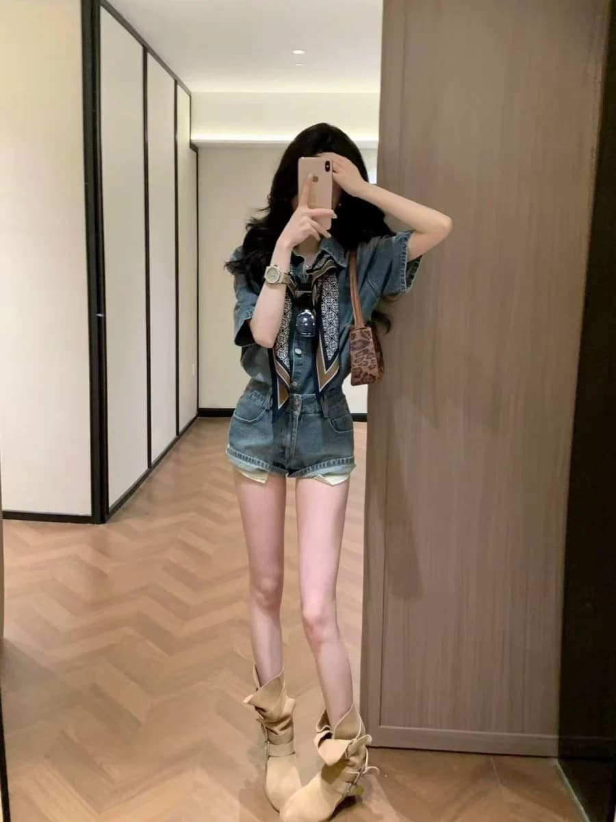 레트로 루즈핏 파란색 데님 셔츠 세트 여성 여름 2026 새로운 캐주얼 착용 잡아라. 의류 반바지 투피스 세트 이미지 4
