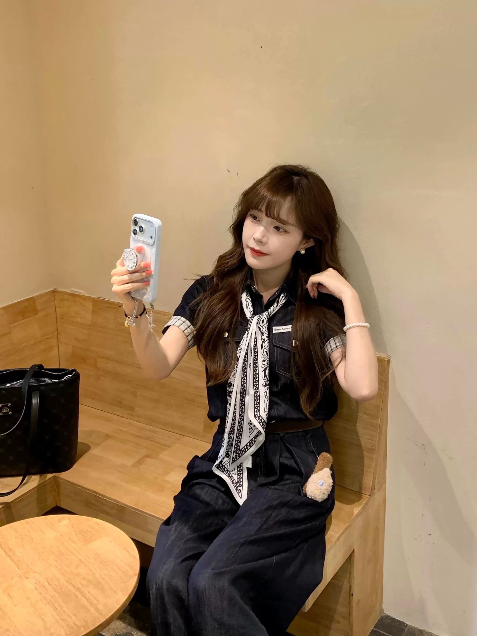 황야 공간 여름 원색 주간 실크 데님 세트 2026 새로운 여성 의류 여름 와이드 레그 팬츠 착용 가져 가라. 투피스 세트 트렌디 상세 이미지 6
