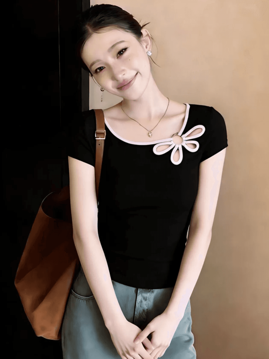 빅 사이즈 검정색 패치워크 작은 대중 꽃 홀로우 아웃 Chic 티셔츠 이미지 2