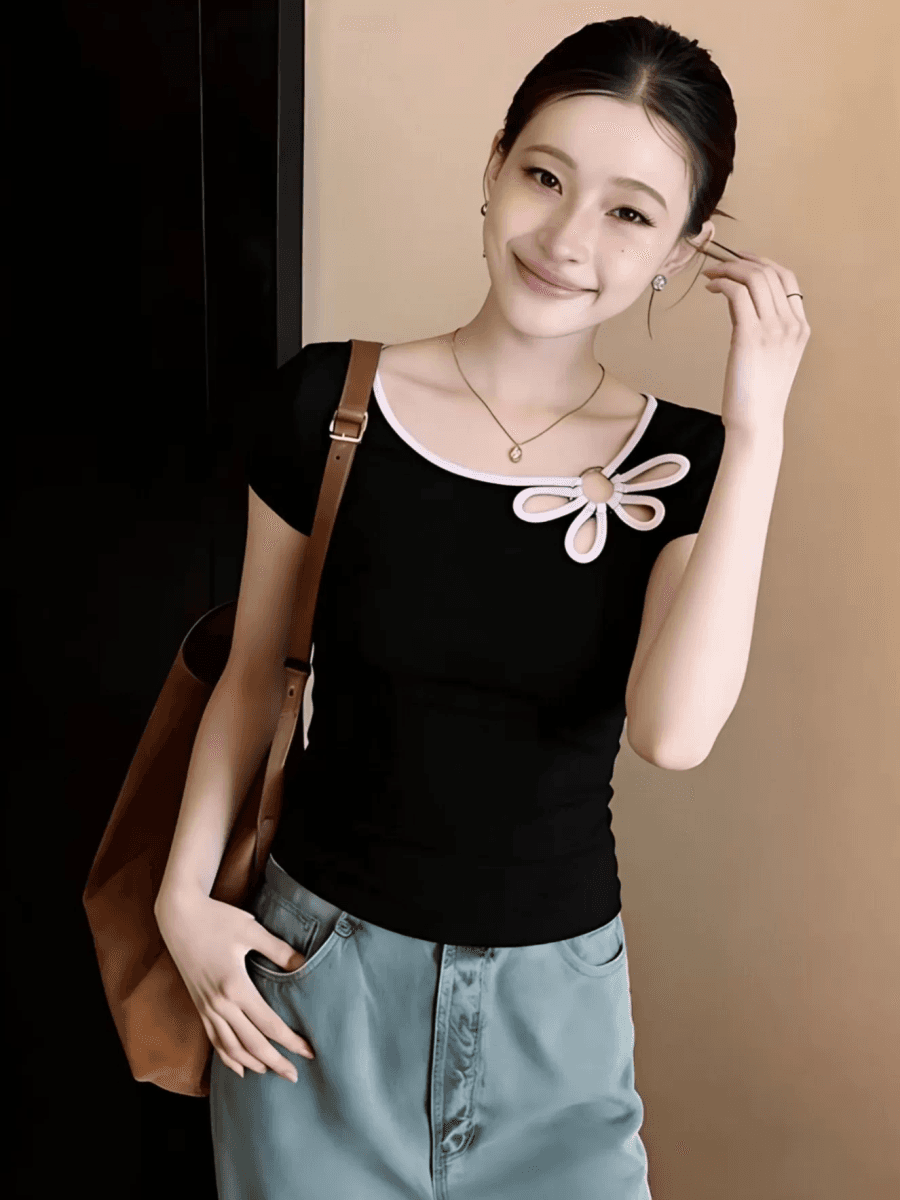 빅 사이즈 검정색 패치워크 작은 대중 꽃 홀로우 아웃 Chic 티셔츠 이미지 3