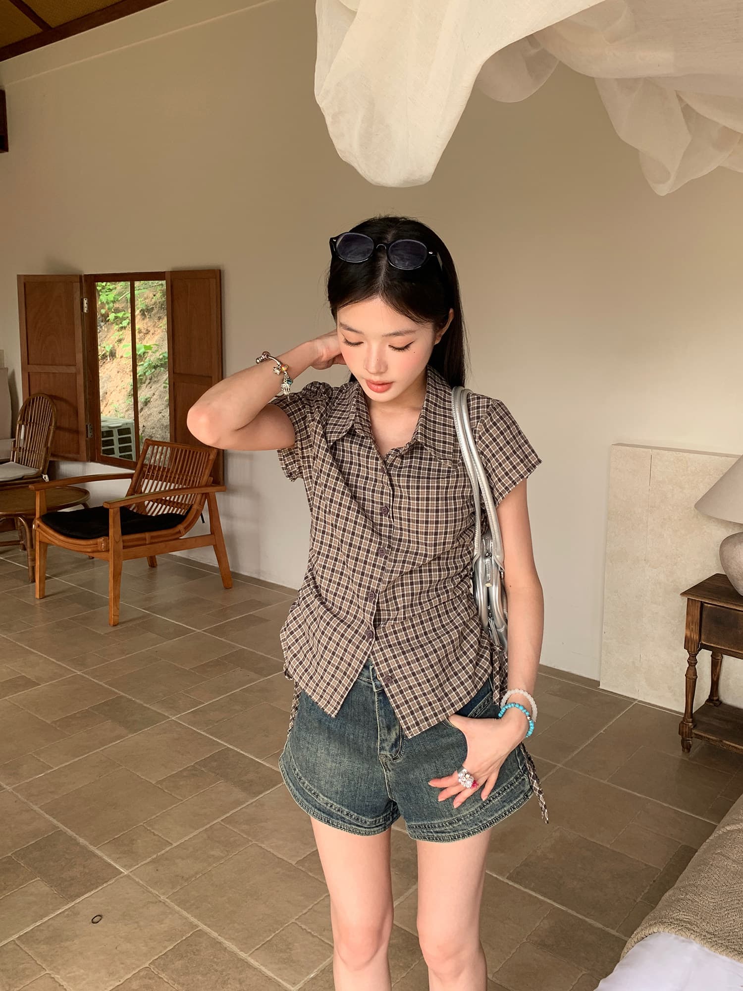 빅 사이즈 체크무늬 POLO 칼라 반팔 여성 셔츠 여름 한 부서 몸매 가꾸기 슬림해 보이는 허리 수축 셔츠 커피 색상 맨위 상세 이미지 7