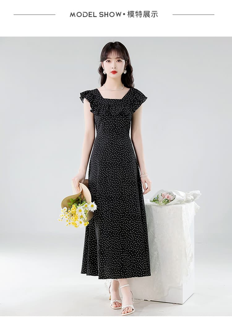 작은 날다 소매 웨이브 포인트 여성 드레스 2025 여름 새로운 프랑스어 고급 센스 허리 민소매 광장 칼라 기질 롱 스커트 상세 이미지 9