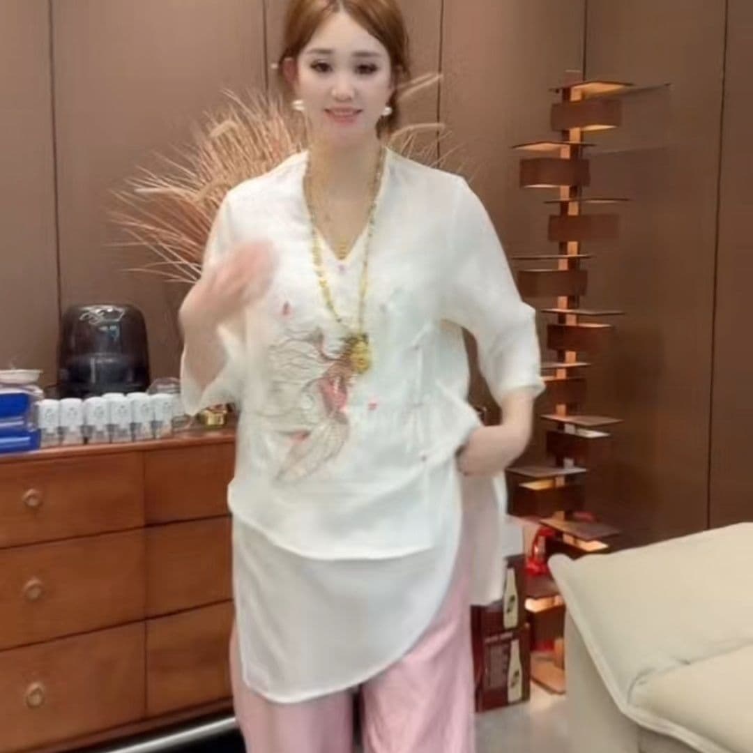 레트로 새로운 중식 자수 V넥 여성 셔츠 여름 루즈핏 국풍 젠 단추 비스듬한 襟 빅 사이즈 차 서비스 맨위 여성 상세 이미지 9