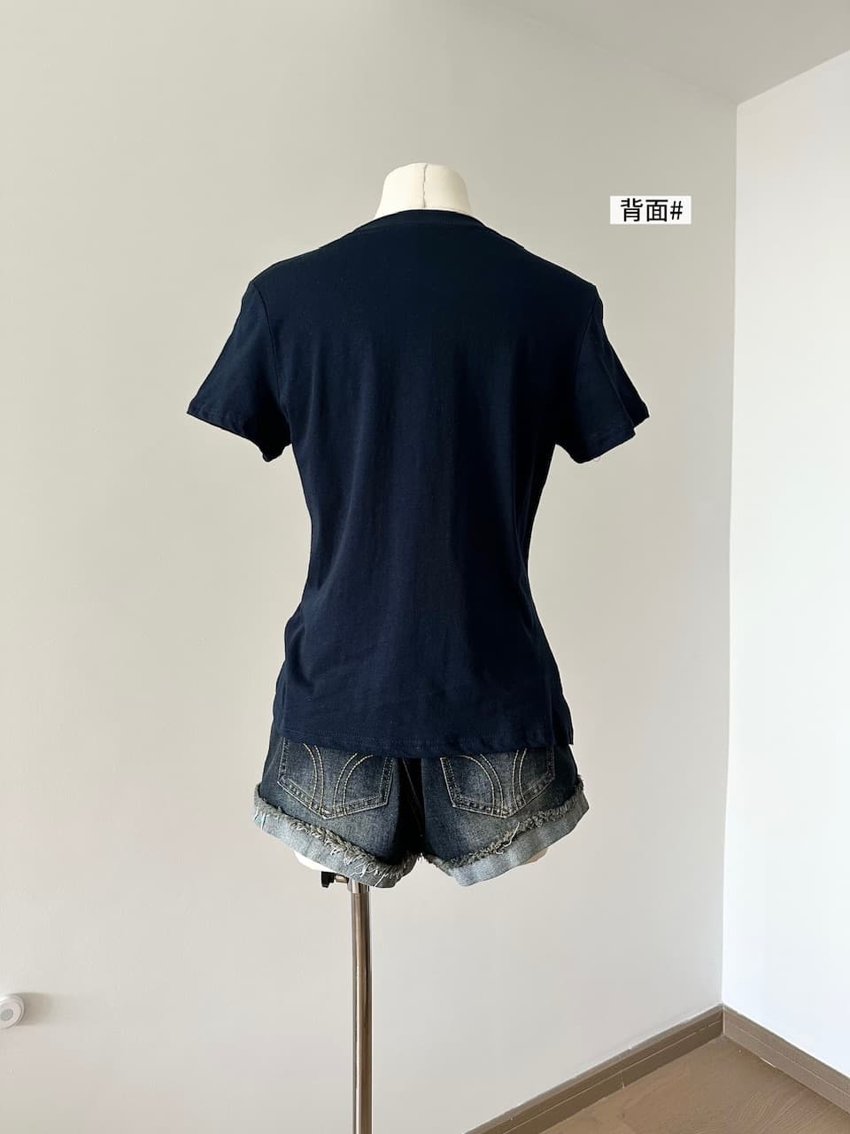 닝 부문 면 린넨 알파벳 프린트 긍정적 인 어깨 반팔 티셔츠 여성 여름 한국 스타일 몸매 가꾸기 슬림해 보이는 캐주얼 다용도 맨위 상세 이미지 5