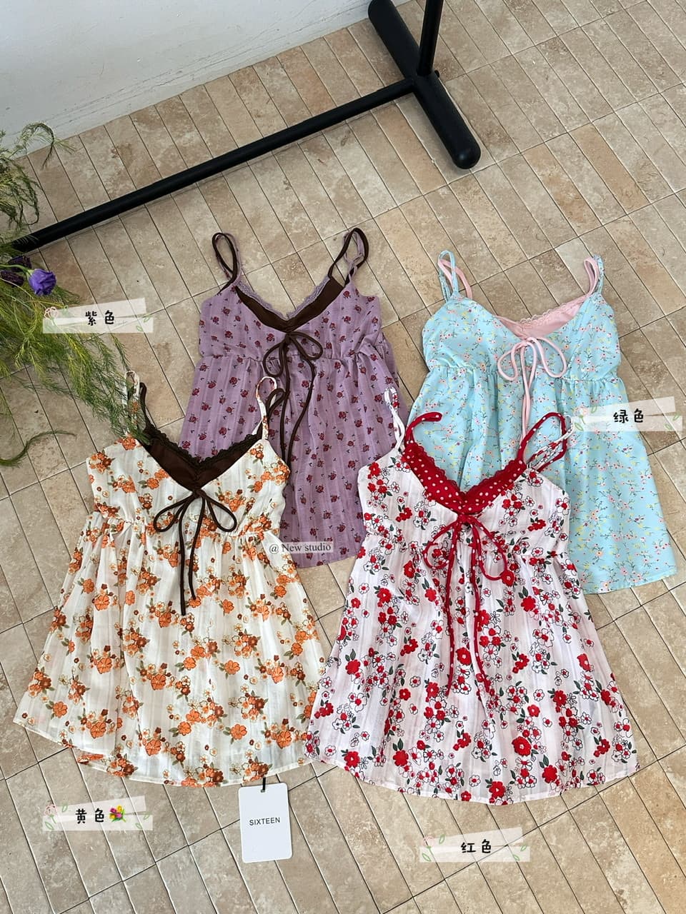 callmeear 오리지널 배색 꽃무늬 슬립 페이크 레이어드 V넥 순수한 욕망 조끼 여성 여성 달콤함 맨위 이미지 2