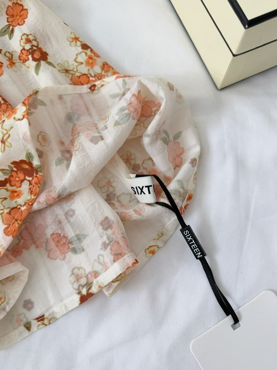 callmeear 오리지널 배색 꽃무늬 슬립 페이크 레이어드 V넥 순수한 욕망 조끼 여성 여성 달콤함 맨위 상세 이미지 19