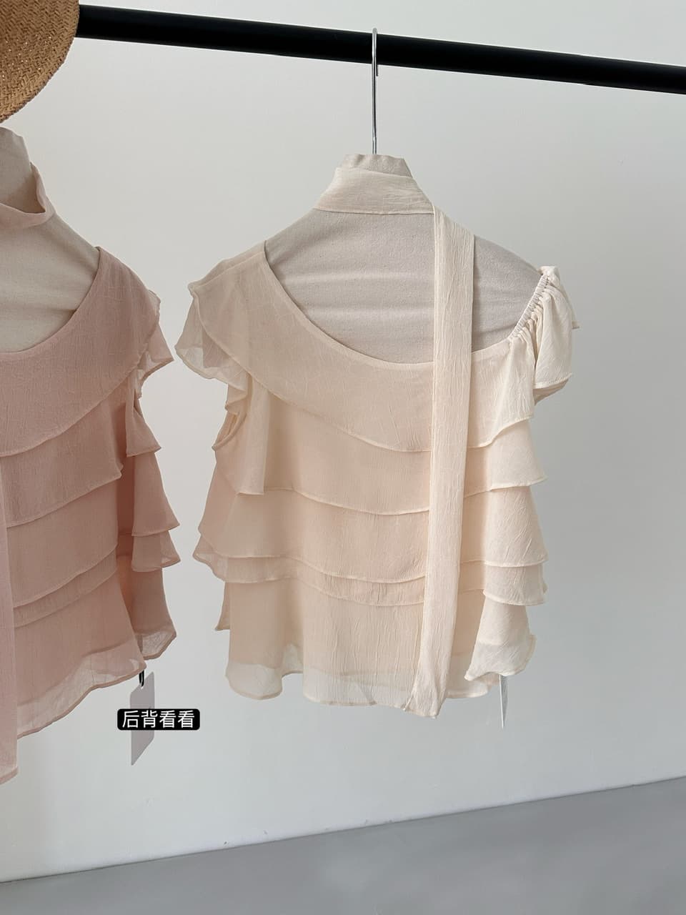 여름 한 부서 불규칙 비스듬한 어깨 다중 레이어 프릴 시폰 셔츠 여성 디자인 센스 오프숄더 몸매 가꾸기 슬림해 보이는 맨위 상세 이미지 6