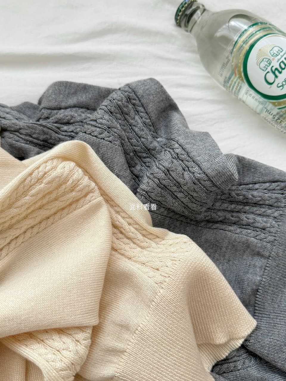 연령 감소 베이비 칼라 나비 매듭 반팔 니트 스웨터 여성 여름 새로운 싸움 꽈배기 디자인 짧은 맨위 상세 이미지 10