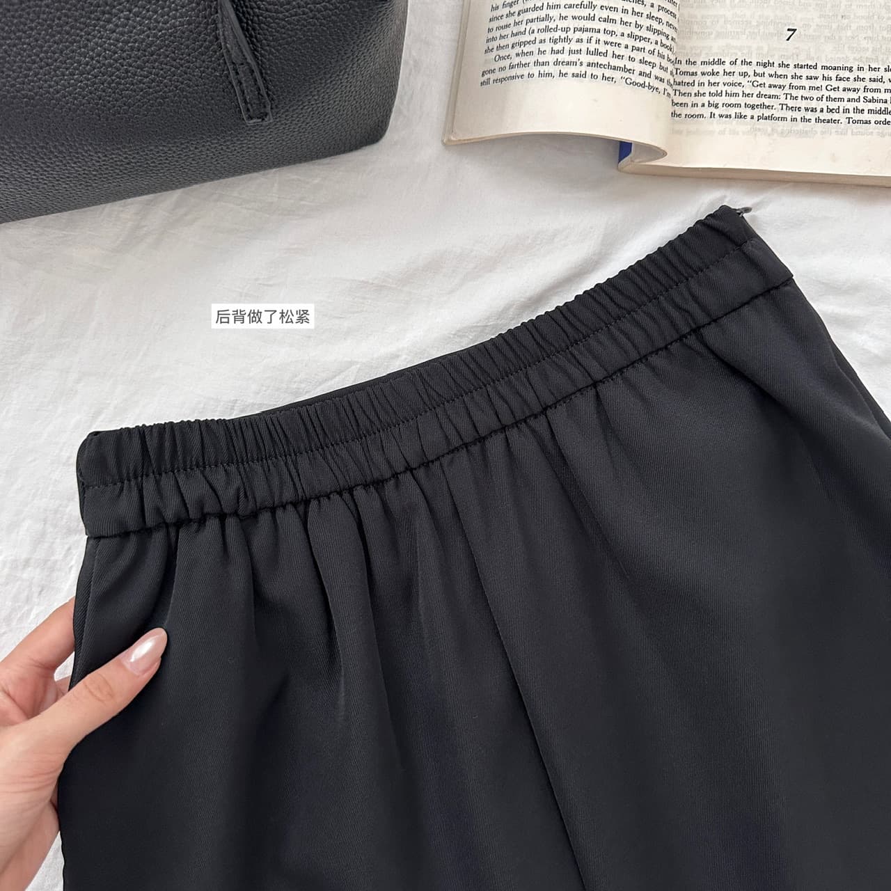 작은 대중 디자인 센스 스와로브스키 벨트 반신 스커트 타이트 회색 반하이넥 반팔 빛 요리 한 바람 출퇴근 투피스 세트 상세 이미지 12