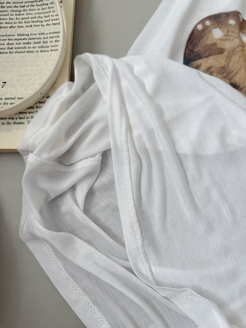 토마토 남자 작은 사슴 충돌 100 라이 경기 서울 삽입 어깨 소매 프린트 긴팔 티셔츠 여성 배색 라운드 넥 자외선 차단 맨위 상세 이미지 16