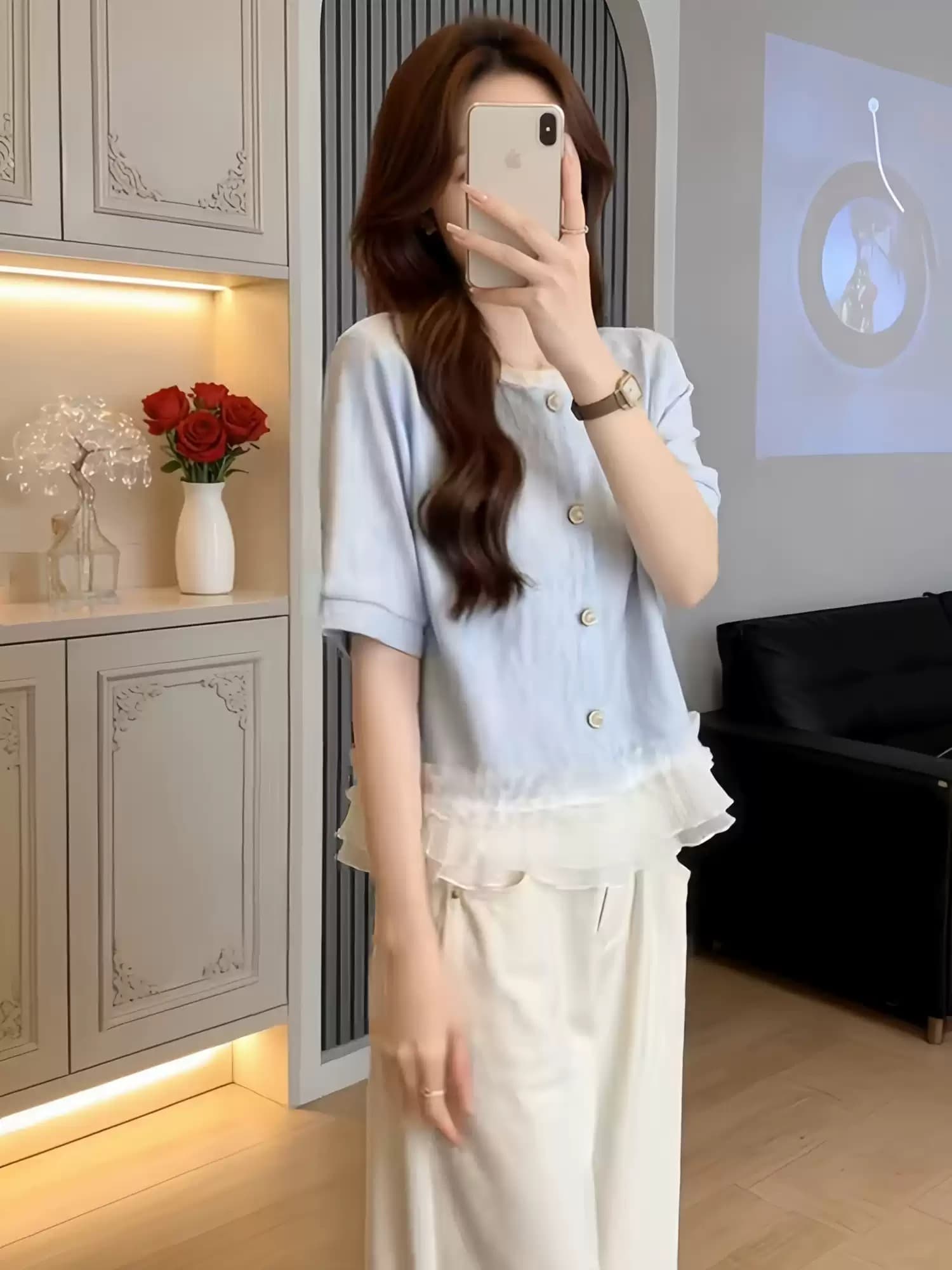 작은 샤넬 스타일 디자인 센스 레이스 레이스 반팔 셔츠 여성 의류 여름 프랑스식 빛 럭셔리 고급 고유 한 아름다운 맨위 상세 이미지 3
