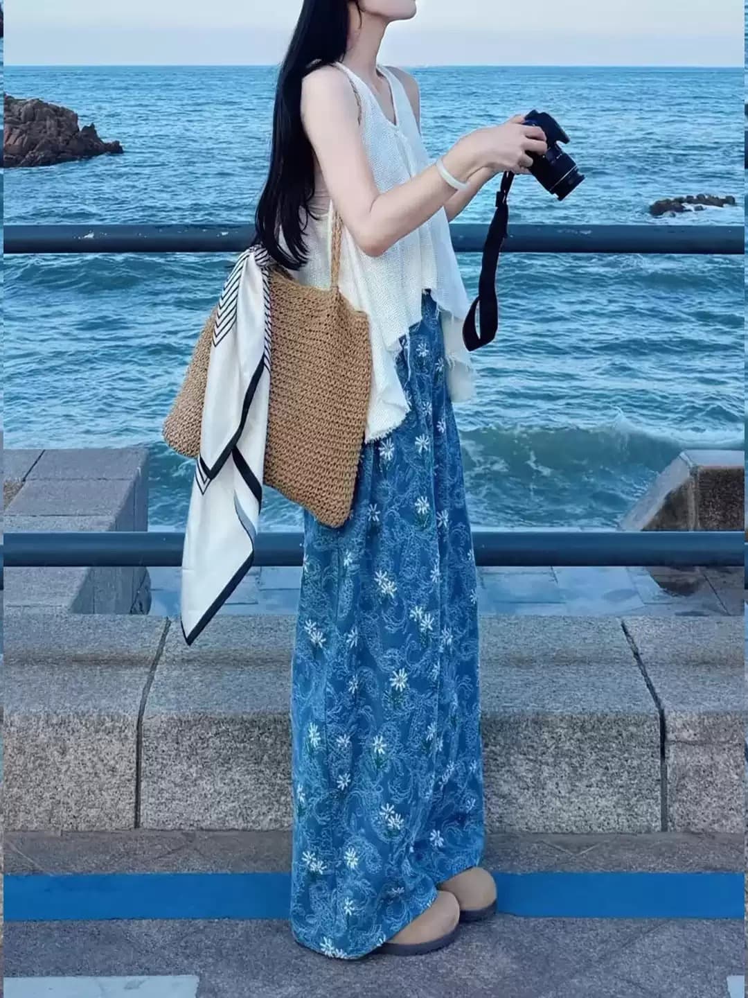 휴가 바람 V넥 불규칙 조끼 꽃무늬 바지 세트 여성 느슨함 센스 도루 센스 와이드 레그 팬츠 캐주얼 투피스 세트 여름 상세 이미지 5