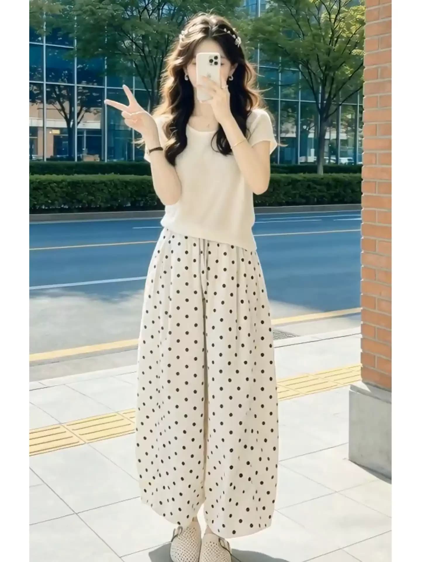 자이언트 잘 생긴 ootd 착용 가져 가라. 전체 집합 2026 새로운 반팔 티셔츠 여성 여름 도트 무늬 와이드 레그 팬츠 투피스 슈트 이미지 2