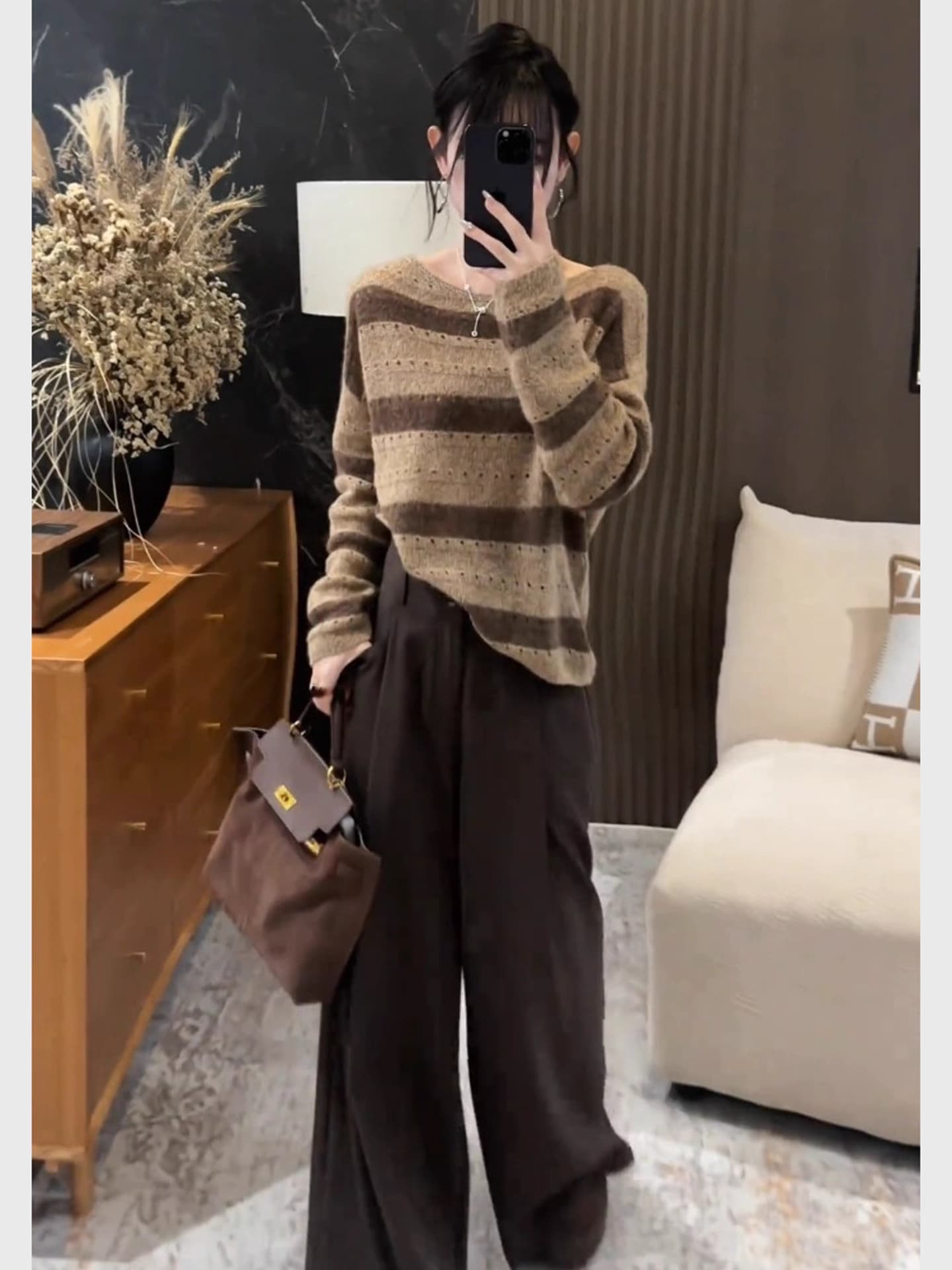 가을의 날 ootd 착용 가져 가라. 전체 집합 작은 샤넬 스타일 아름다움 라드. 브라운 스트라이프 니트 스웨터 와이드 레그 팬츠 세트 여성 레저 이미지 3