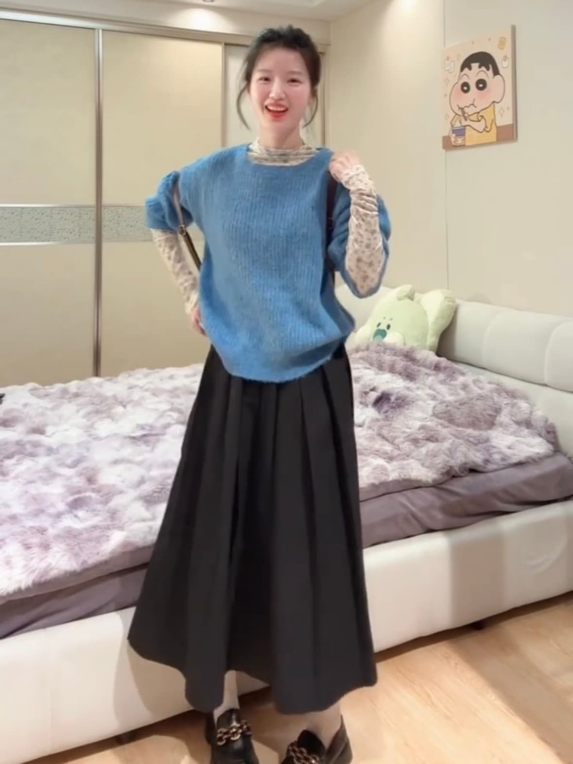 한 부서 모헤어 보트 칼라 파란색 스웨터 반신 스커트 여성 새로운 디자인 센스 부드러운 슬림해 보이는 세 조각 세트 여성 이미지 3