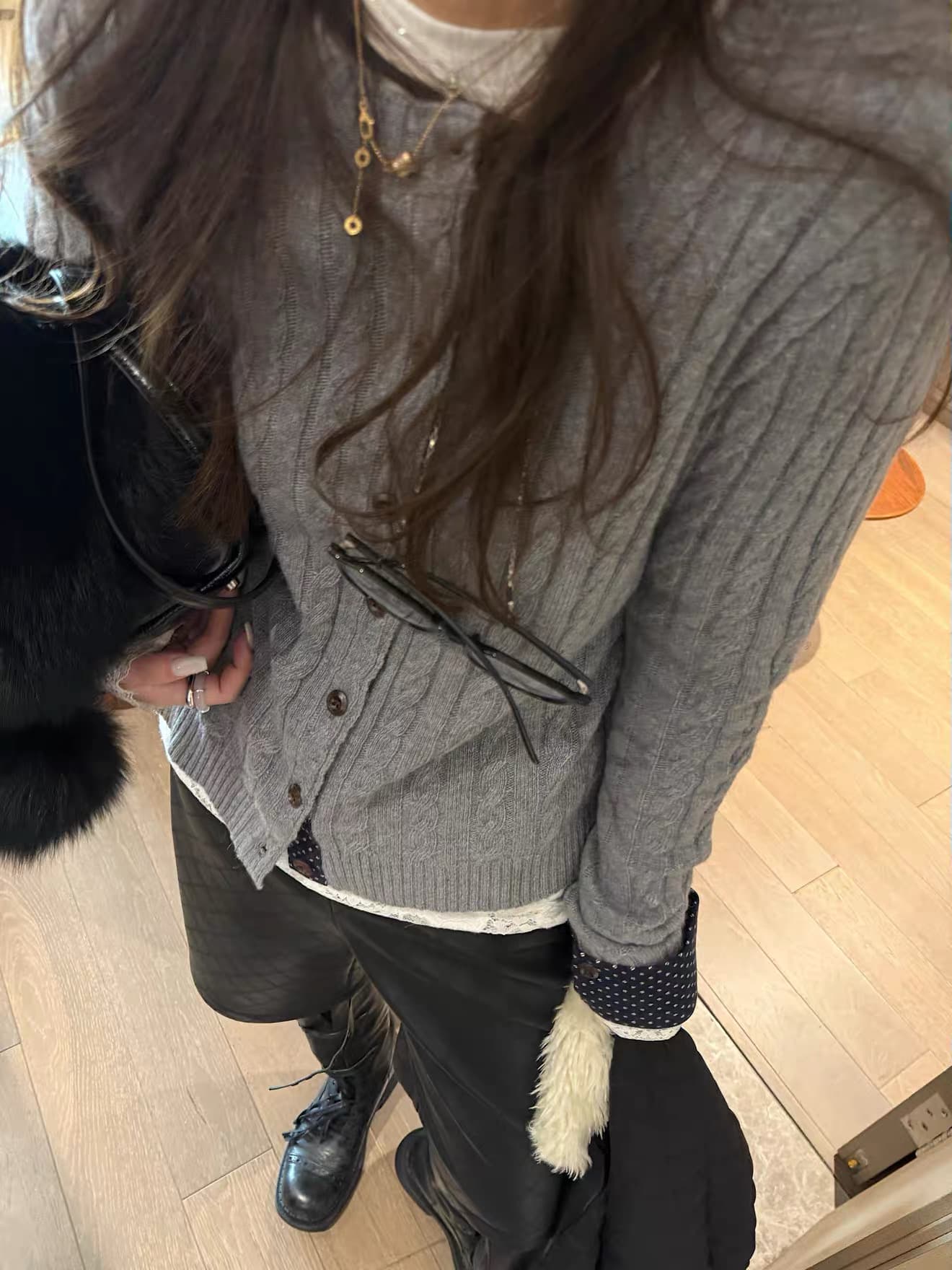 한국 도트 무늬 패치워크 꽈배기 니트 오픈 가디건 여성 가을 겨울 분위기 센스 레트로 라운드 넥 단추 스웨터 코트 상세 이미지 16