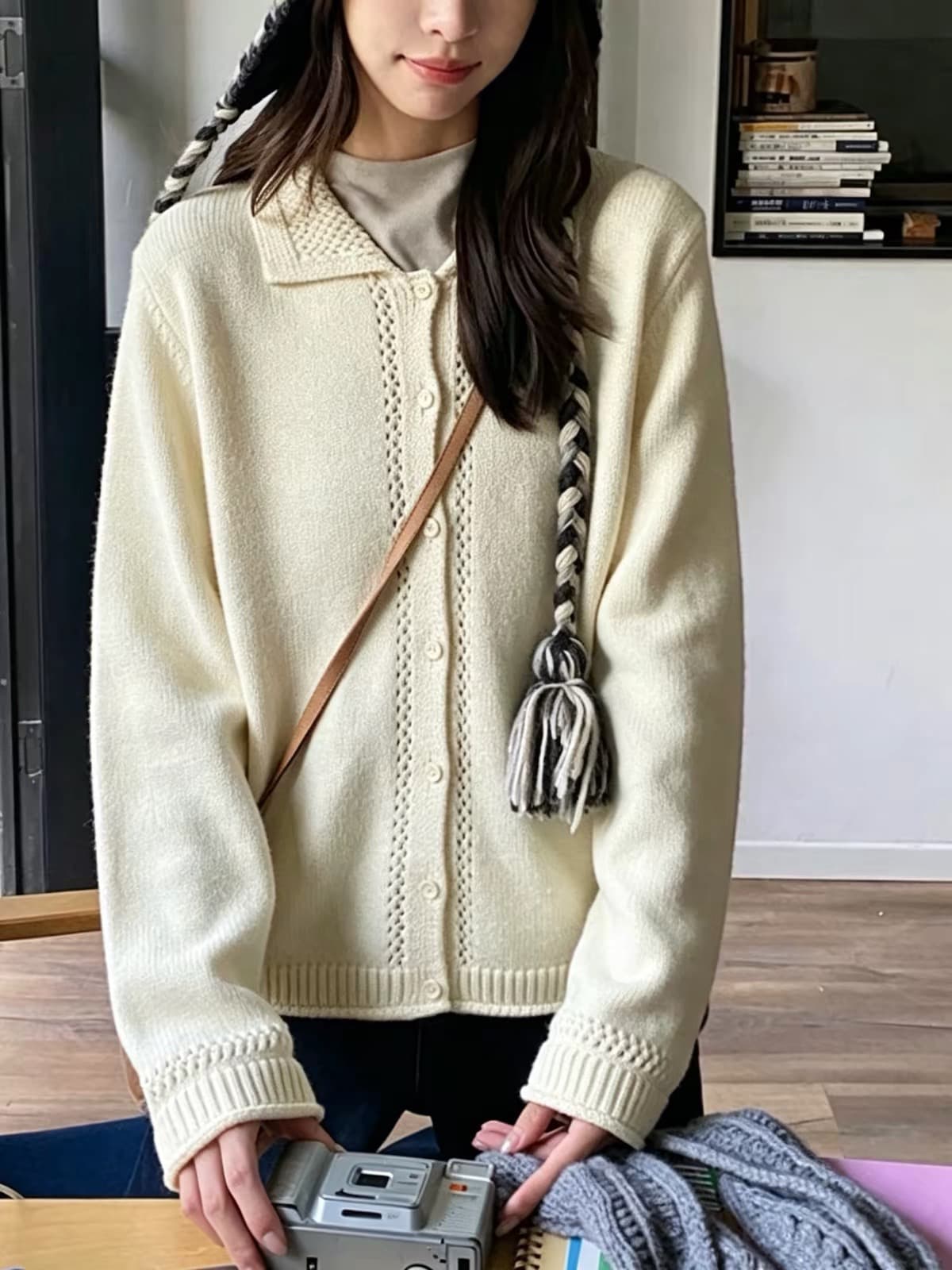 따뜻한 섬 폴로 칼라 작은 홀로우 아웃 레이스 스웨터 오픈 가디건 여성 코트 식물 플러시 버클 니트 맨위