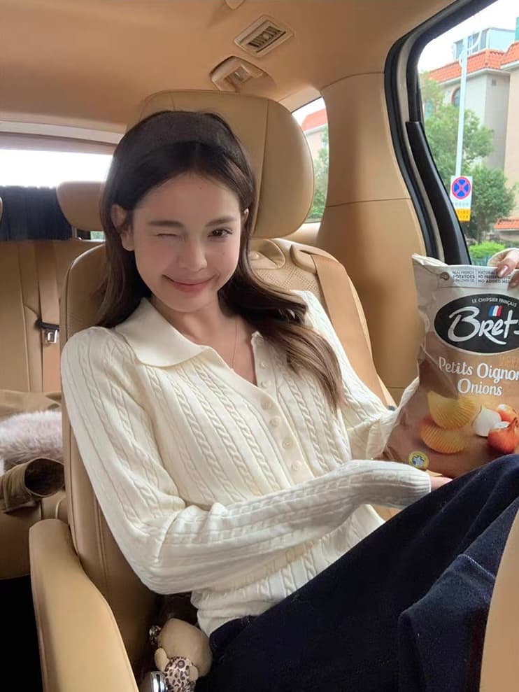 한 부서 베이지 색 긴팔 POLO 칼라 니트 스웨터 여성 이른 가을 부드러운 바람 몸매 가꾸기 슬림해 보이는 아름다운 맨위 상세 이미지 5