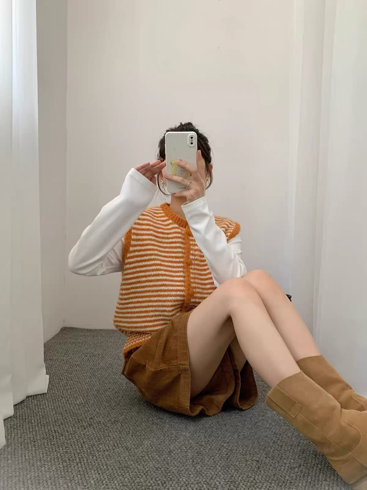 프랑스식 스트라이프 작은 대중 다용도 섹션 베스트 신선함 라운드 리더쉽 버클 디자인 루즈핏 쇼트 스타일 스택 착용 니트 맨위 상세 이미지 4
