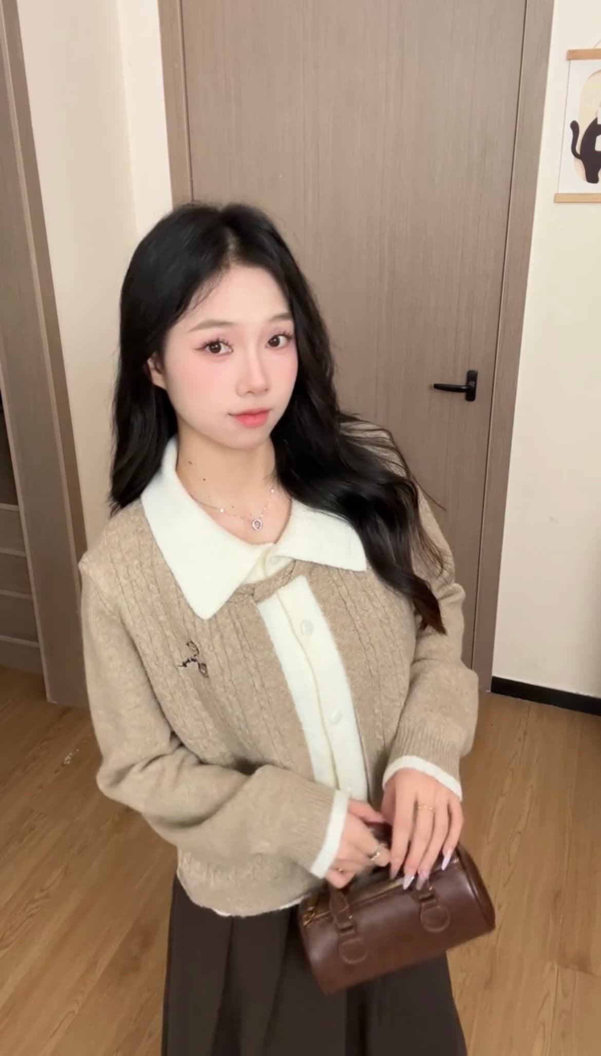 가을 겨울 2026 새로운 한 부서 부드러운 레트로 폴로 칼라 페이크 레이어드 니트 스웨터 반신 스커트 자이언트 잘 생긴 세트 여성 상세 이미지 6