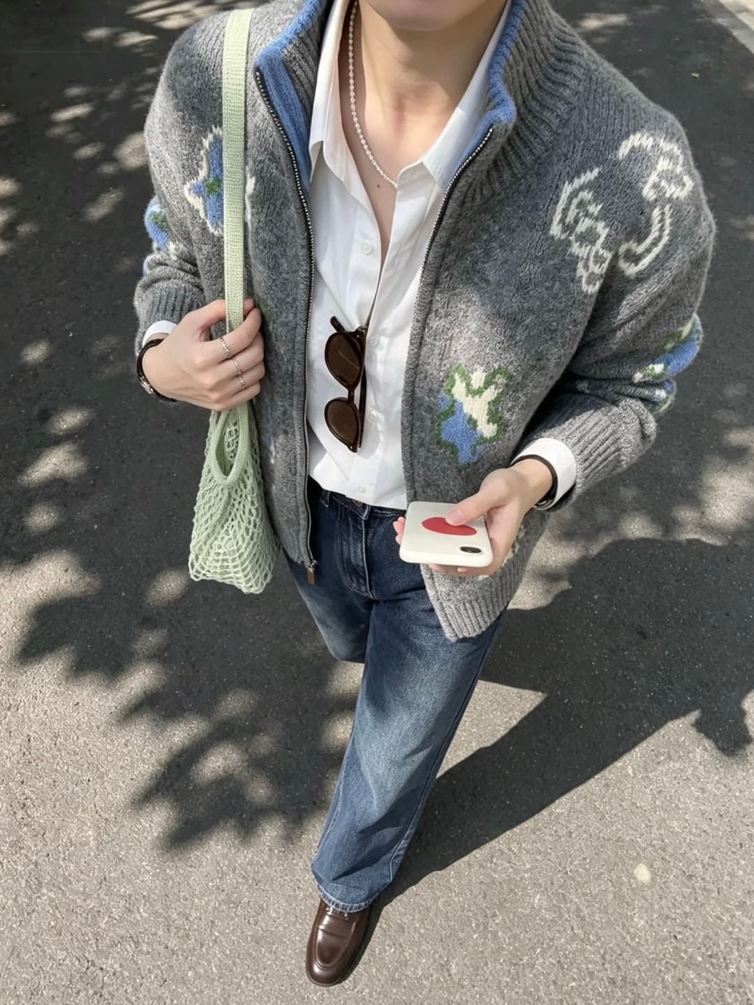 가을 겨울 새로운 한 부서 부드러운 찹쌀 터틀넥 자카드 스웨터 코트 청바지 품격 연령 감소 세 조각 세트 여성 상세 이미지 7