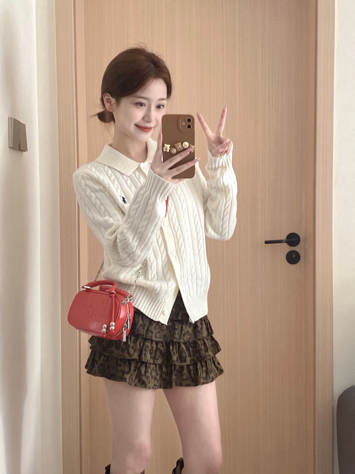 학원 스타일 폴로 칼라 자수 꽈배기 스웨터 레오파드 무늬 치마 여성 자이언트 잘 생긴 다용도 부드러운 찹쌀 니트 오픈 가디건 세트 상세 이미지 2
