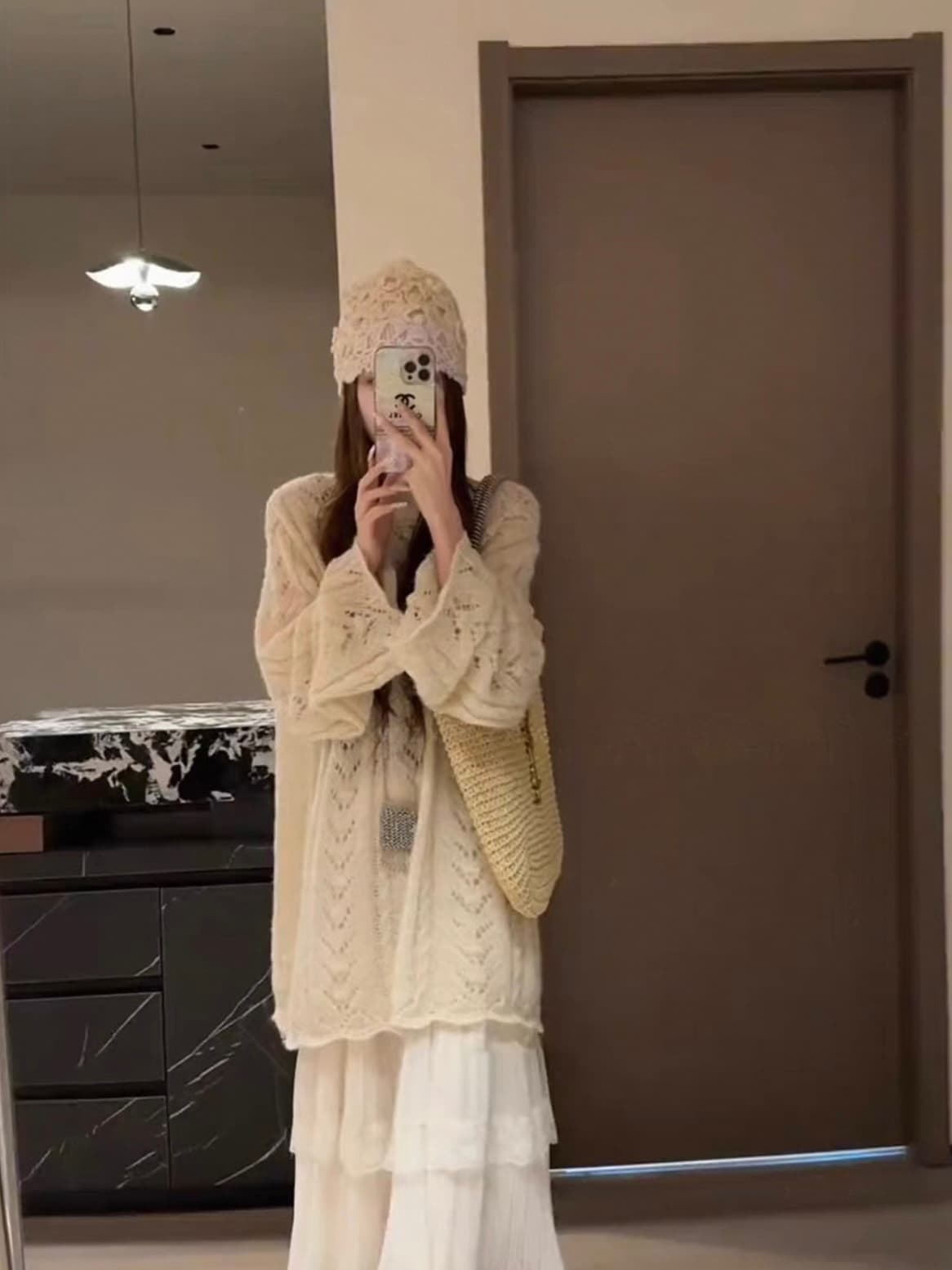 한국 동대문 이른 가을 새로운 나만의 것을 가져와 라. 분위기 느긋한 바람 품격 롱 코트 패션 프랑스식 부드러운 홀로우 아웃 스웨터 상세 이미지 5