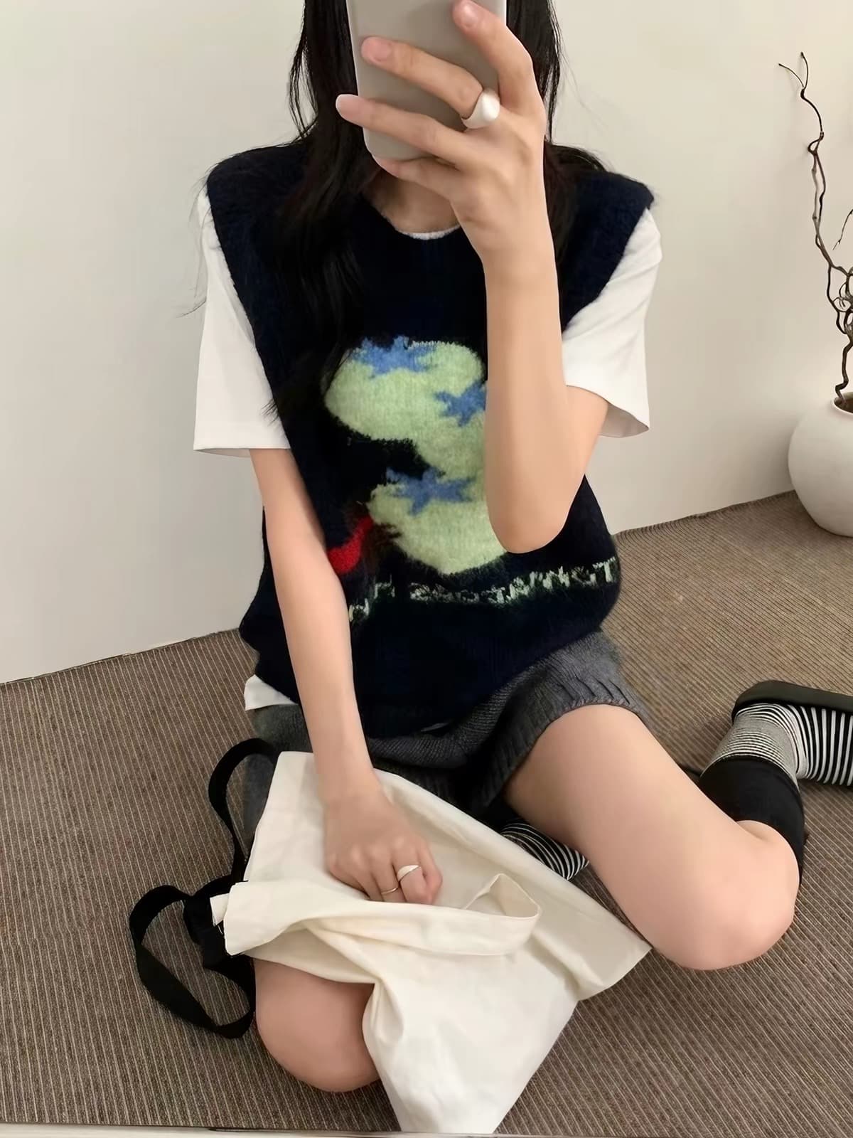 한 부서 연령 감소 토마토 자수 회색 니트 조끼 여자 루즈핏 봄 가을 스택 착용 민소매 스웨터 조끼 맨위 이미지 3
