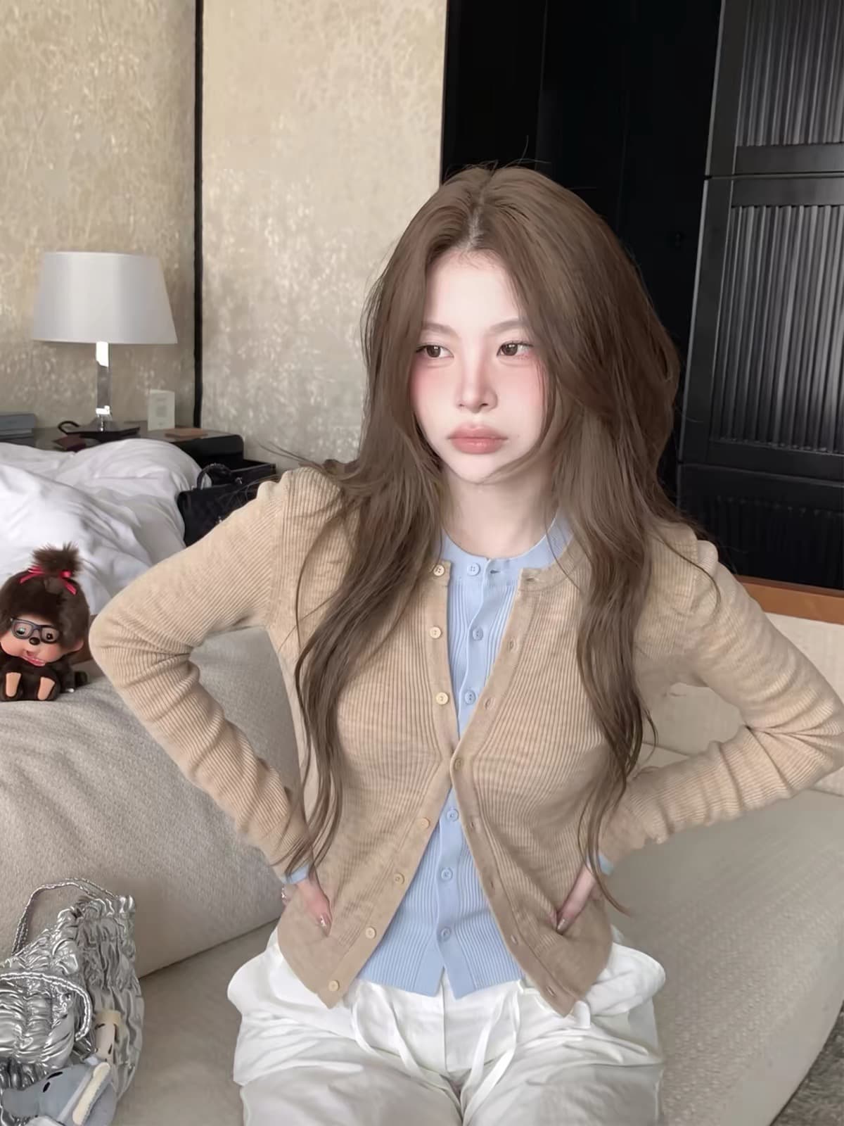 세련된 스택 음악 한 부서 계층의 감각 몸매 가꾸기 맨위 여성 페이크 레이어드 패치워크 색상 양모 니트 오픈 가디건