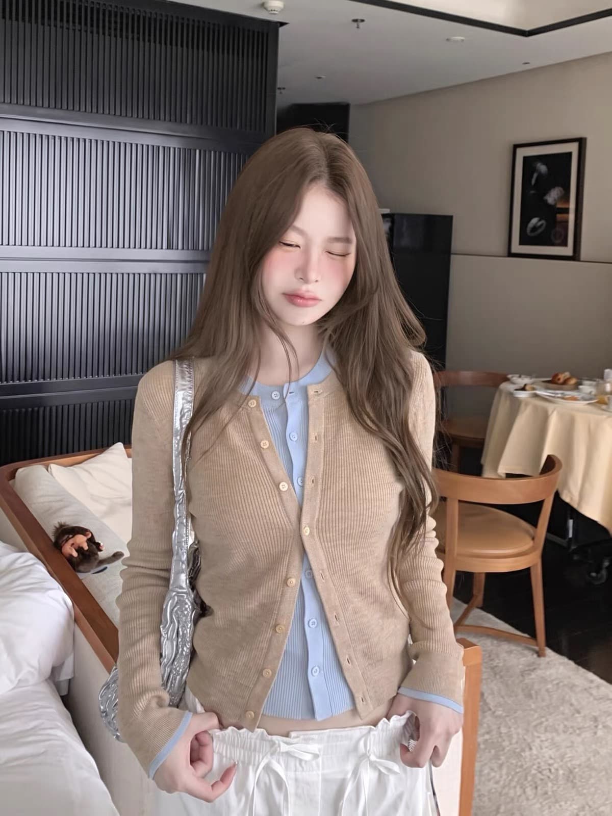세련된 스택 음악 한 부서 계층의 감각 몸매 가꾸기 맨위 여성 페이크 레이어드 패치워크 색상 양모 니트 오픈 가디건 이미지 2