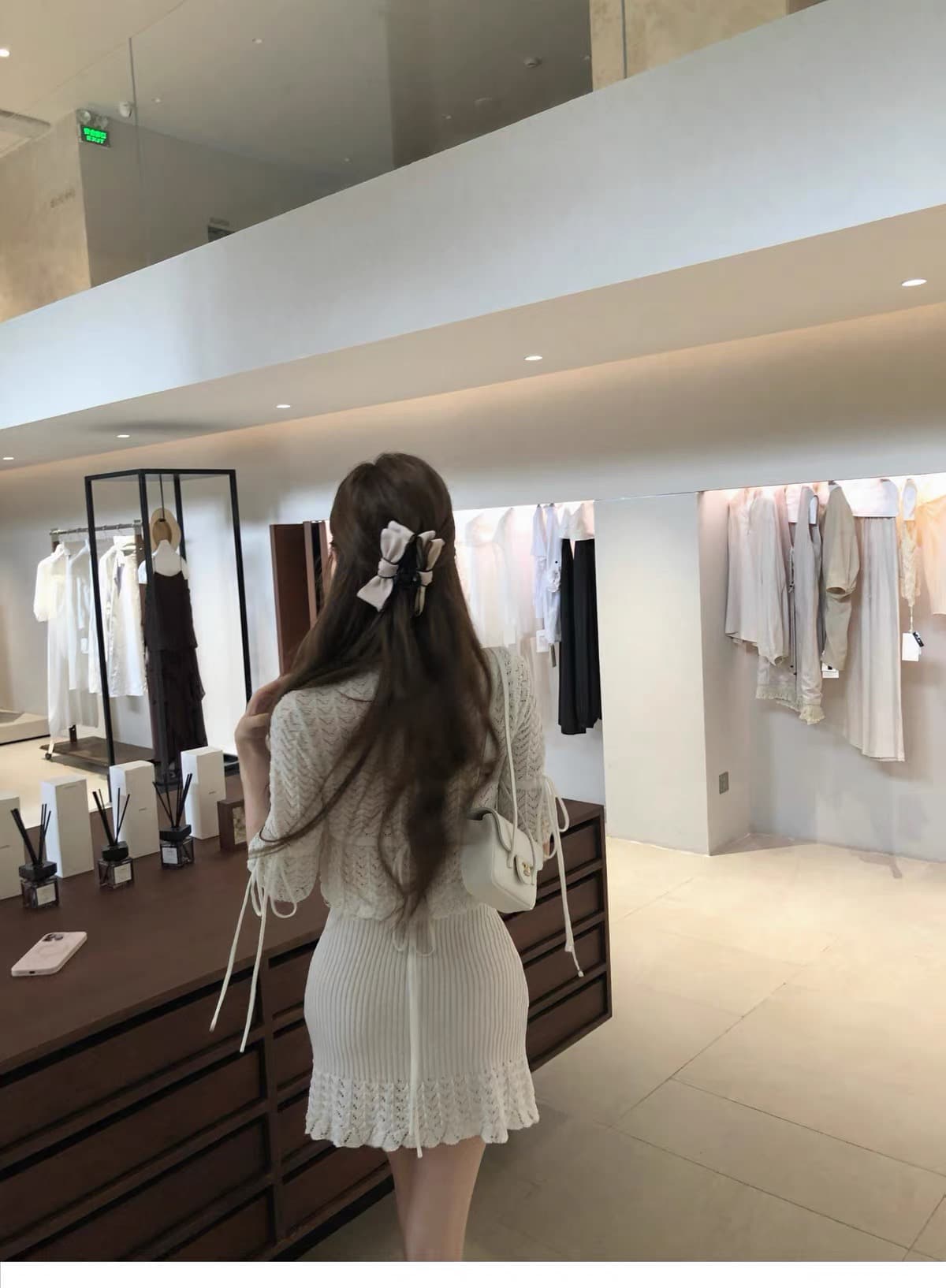 세트 여성 홀로우 아웃 스탠드 칼라 나팔 소매 니트 맨위 하이웨이스트 훅 레이스 타이트 스커트 미니 스커트 핫걸 투피스 세트 상세 이미지 6