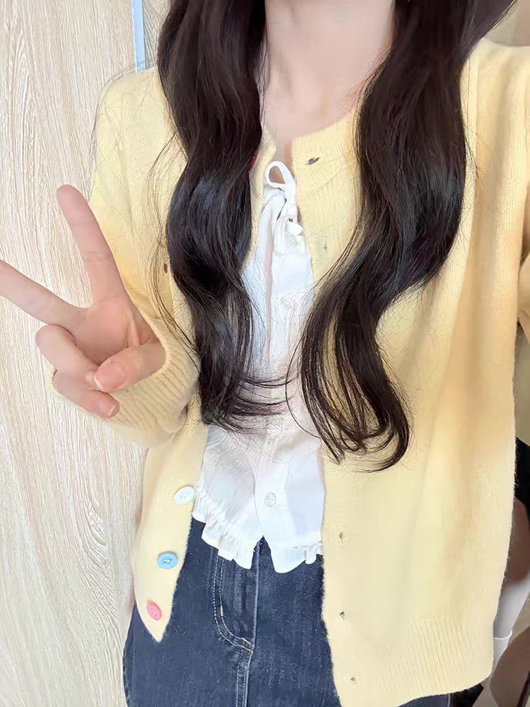 한 부서 새로운 봄 가을 황색 자수 스웨터 코트 반신 스커트 루즈핏 느긋한 바람 슬림해 보이는 니트 세트 여성 상세 이미지 3