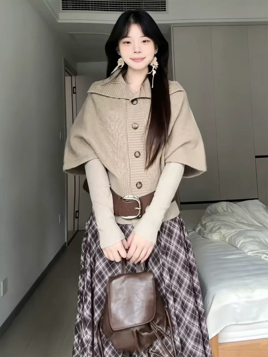 느긋한 바람 폴로 칼라 니트 오픈 가디건 망토 스웨터 여자 이른 가을 착용 가져 가라. 스택 착용 인사이드 가져 가라. 체크무늬 롱 스커트 세 조각 세트 이미지 2