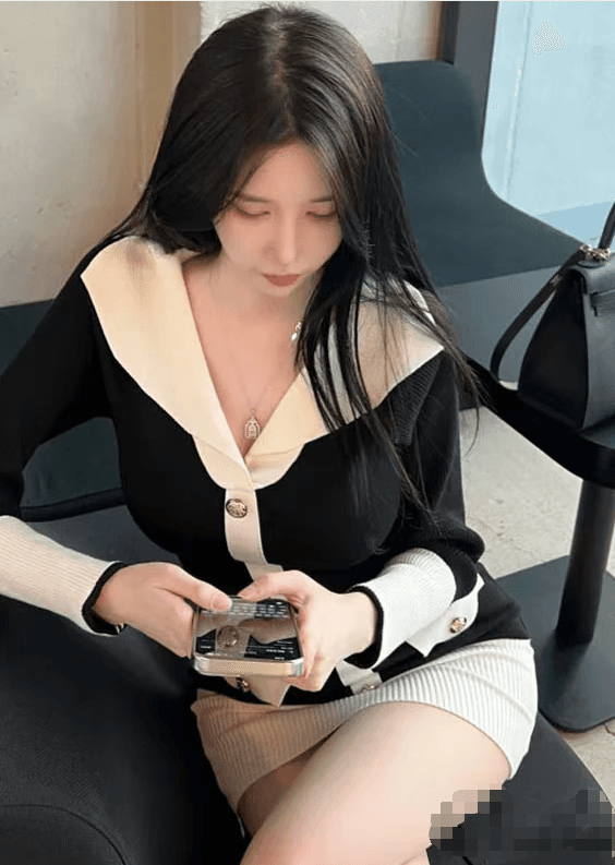 한국 작은 샤넬 스타일 흑인과 백인 배색 싱글 줄 버튼 몸매 가꾸기 슬림해 보이는 타이트 스커트 드레스 2025 가을 겨울 명문 여성 그는 벤 바람 상세 이미지 7