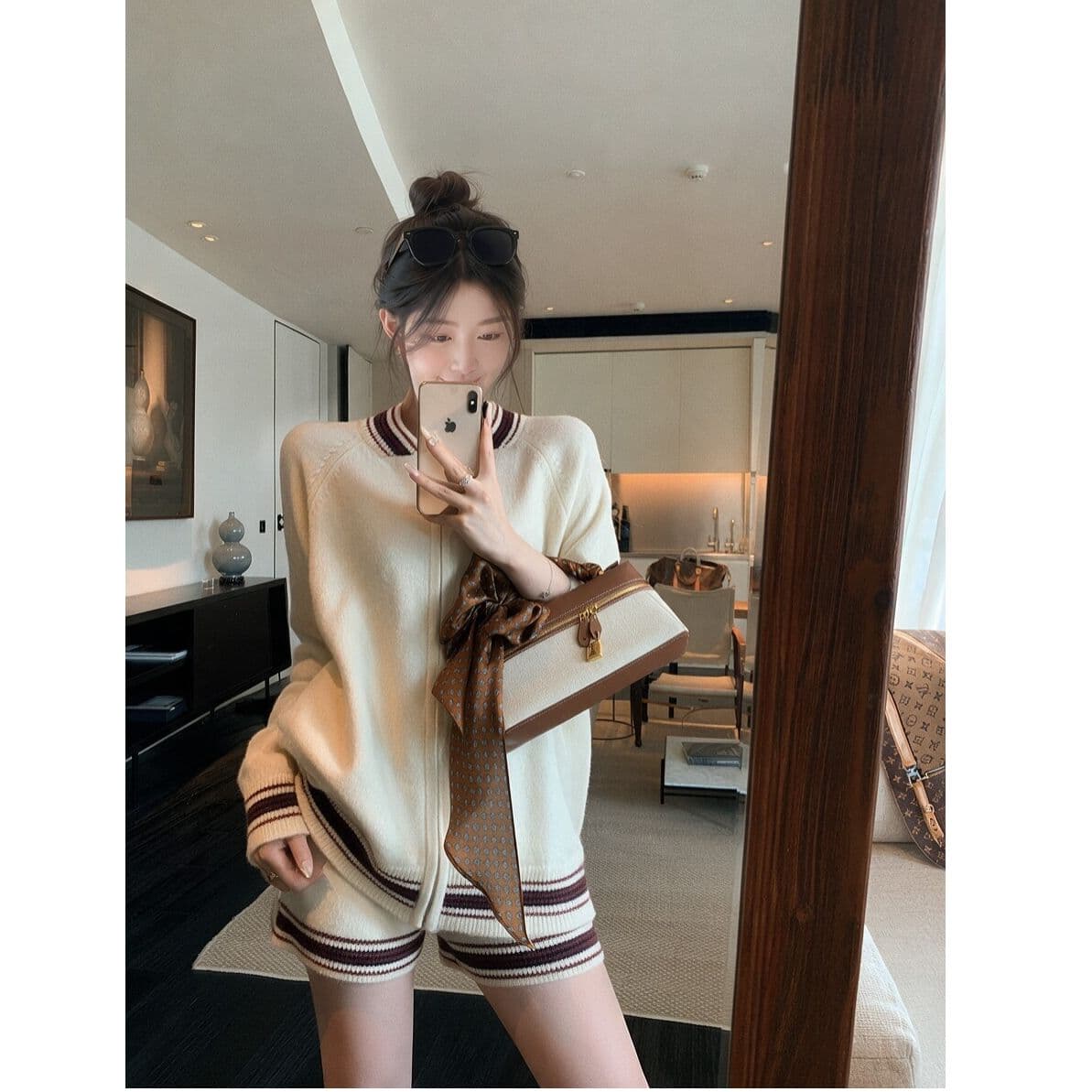 가을 겨울 느긋한 아메리칸 운동 바람 작은 대중 오픈 가디건 라운드 넥 디자인 다용도 반바지 배색 섹션 chic 두 조각 여성 세트 상세 이미지 1