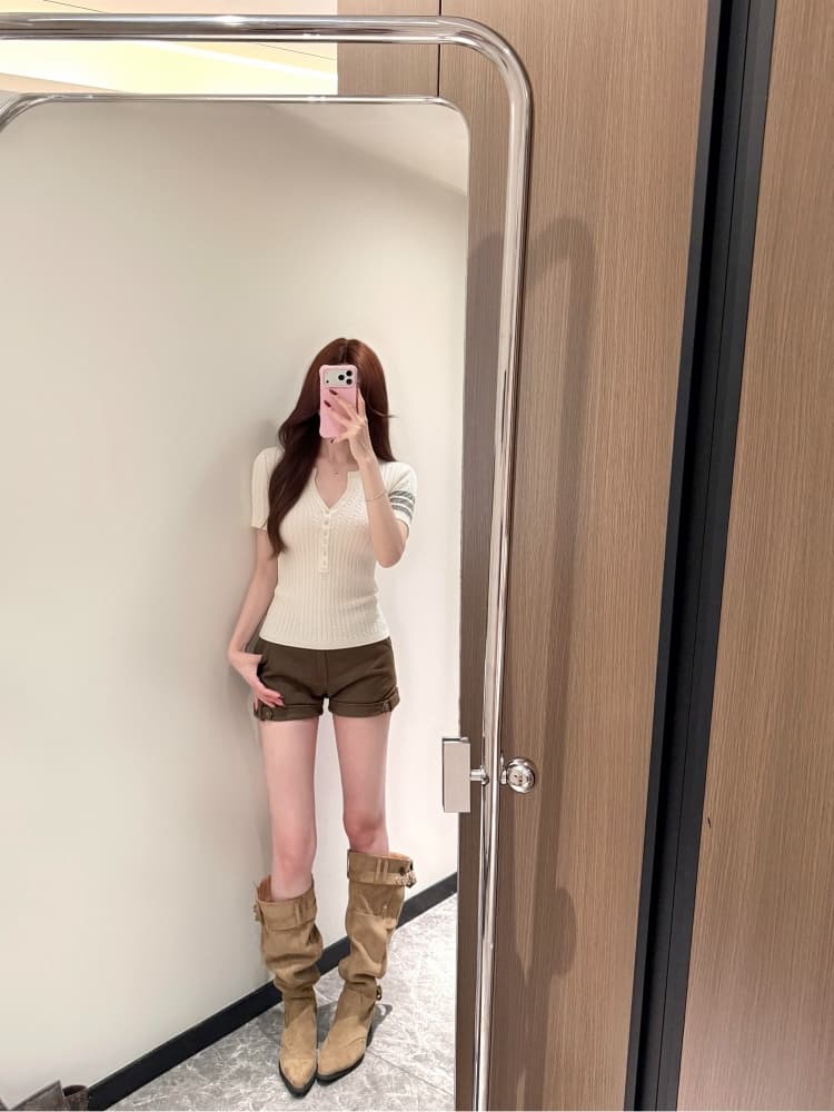 아메리칸 레트로 V넥 반팔 니트 스웨터 여성 여름 착용 가져 가라. V넥 티셔츠 몸매 가꾸기 슬림해 보이는 학원 스타일 꽈배기 맨위 상세 이미지 2