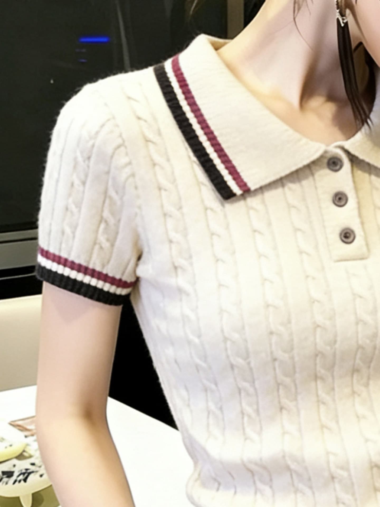 오래된 돈 바람 배색 POLO 칼라 얼음 실크 니트 반팔 티셔츠 여성 여름 몸매 가꾸기 프랑스식 고급 작은 셔츠 맨위 상세 이미지 5