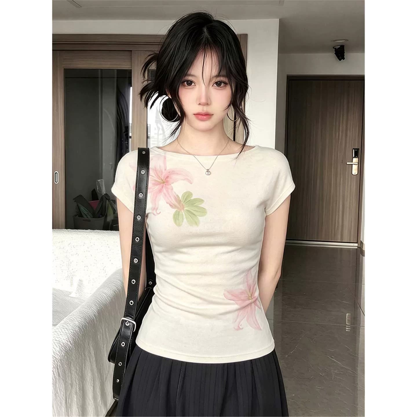한 부서 분위기 센스 베이지 색 반팔 티셔츠 여성 여름 꽃 프린트 몸매 가꾸기 슬림해 보이는 출퇴근 다용도 핫걸 맨위 상세 이미지 4