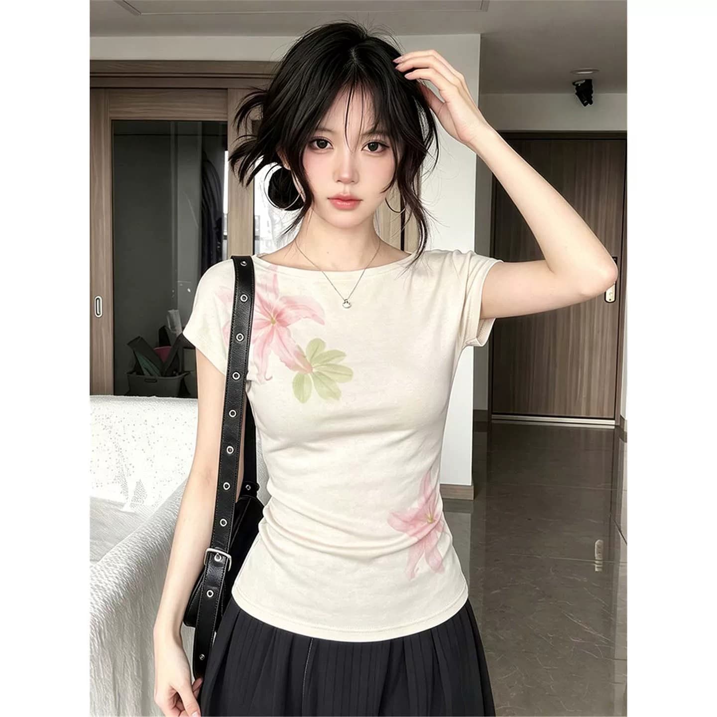 한 부서 분위기 센스 베이지 색 반팔 티셔츠 여성 여름 꽃 프린트 몸매 가꾸기 슬림해 보이는 출퇴근 다용도 핫걸 맨위 상세 이미지 6