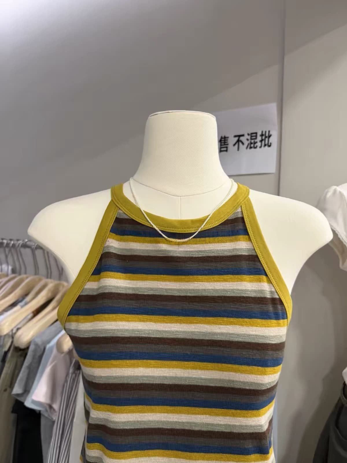 폭풍 폭풍 홈 한 부서 레트로 배색 스트라이프 캐미솔 2026 년 여름 몸매 가꾸기 슬림해 보이는 민소매 맨위 상세 이미지 6
