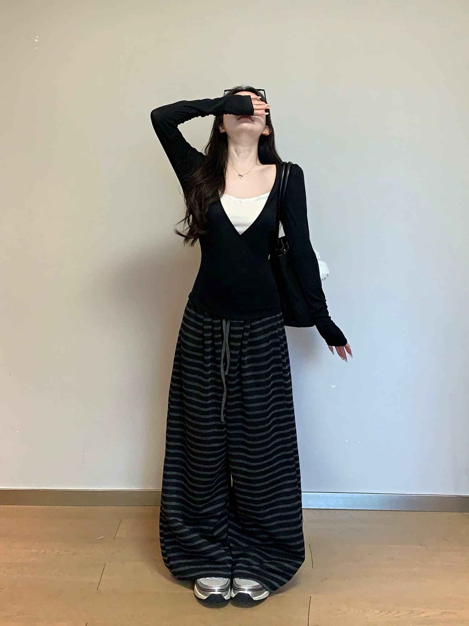 디자인 센스 배색 패치워크 기본 셔츠 티셔츠 여성 가을 작은 대중 몸매 가꾸기 Chic 페이크 레이어드 인사이드 가져 가라. 긴팔 맨위 상세 이미지 13