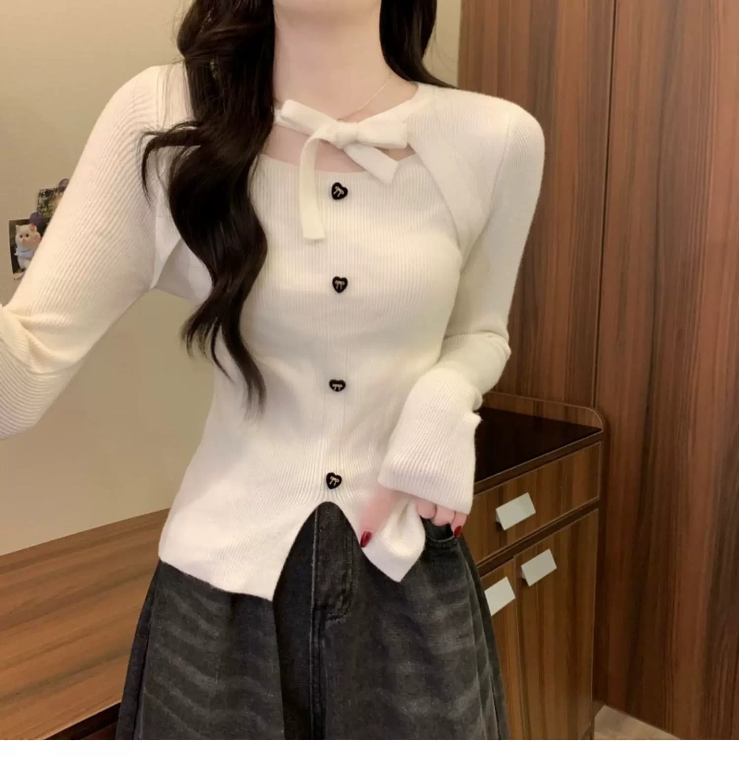 작은 샤넬 스타일 크리스마스 빨간색 나비 매듭 니트 스웨터 여성 가을 겨울 디자인 센스 몸매 가꾸기 스웨터 인사이드 가져 가라. 기본 셔츠 맨위 상세 이미지 8