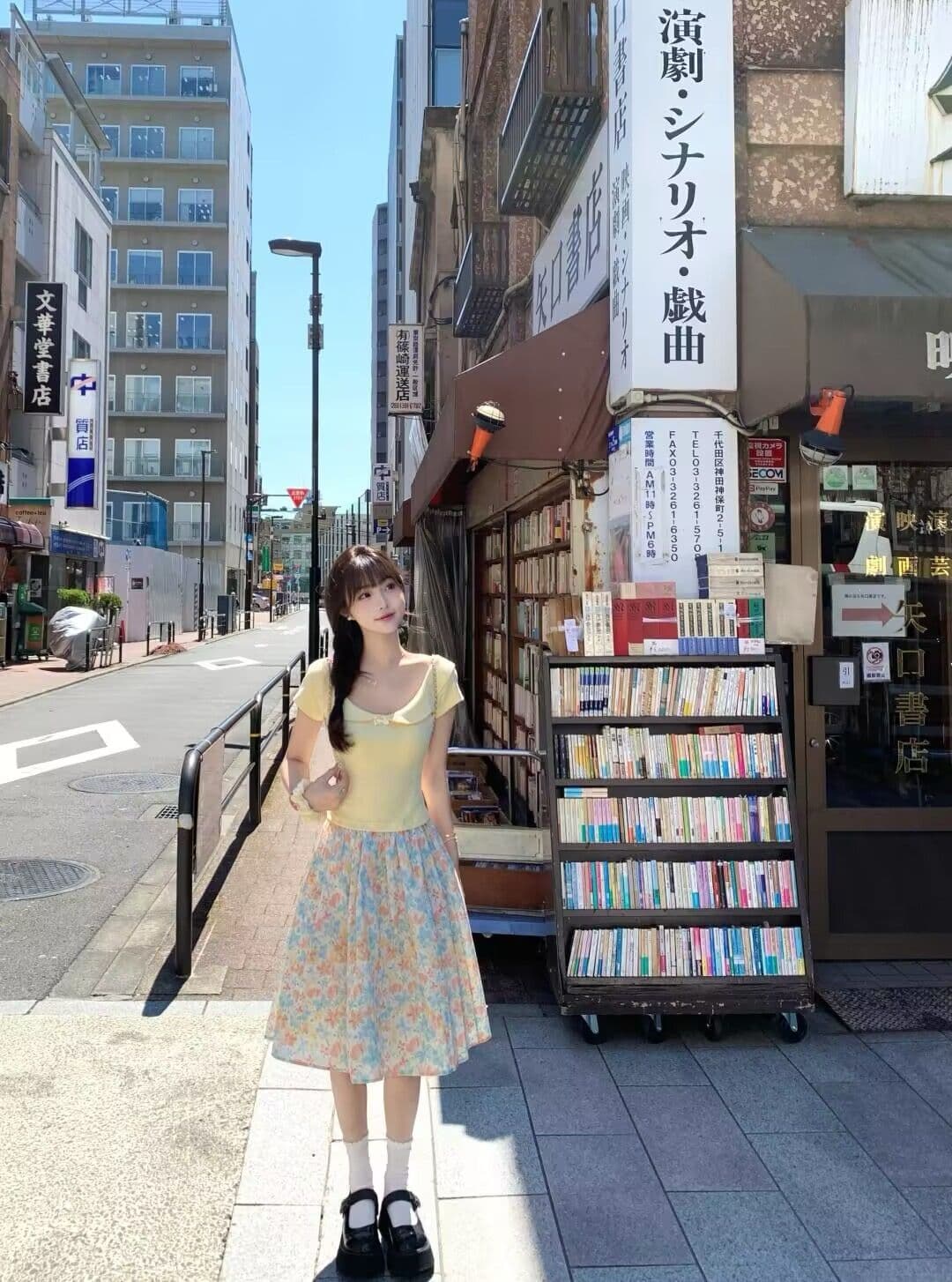 우유 황색 순수한 욕망 긍정적 인 어깨 라운드 넥 반팔 티셔츠 여성 여름 몸매 가꾸기 슬림해 보이는 꼬집기 허리 위로 의류 상세 이미지 2