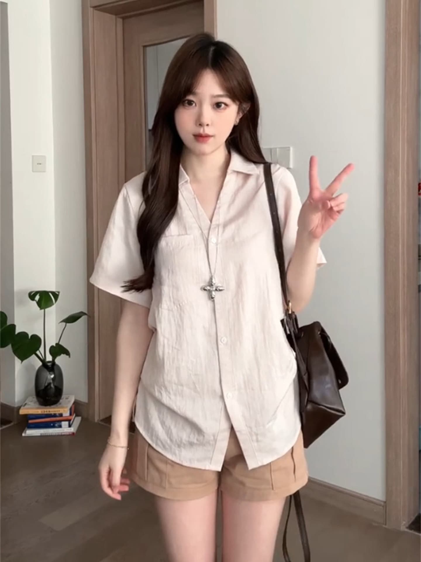 아메리칸 레트로 핑크색 폴로 칼라 단추 반팔 셔츠 여름 주름 학원 스타일 출퇴근 맨위 상세 이미지 4
