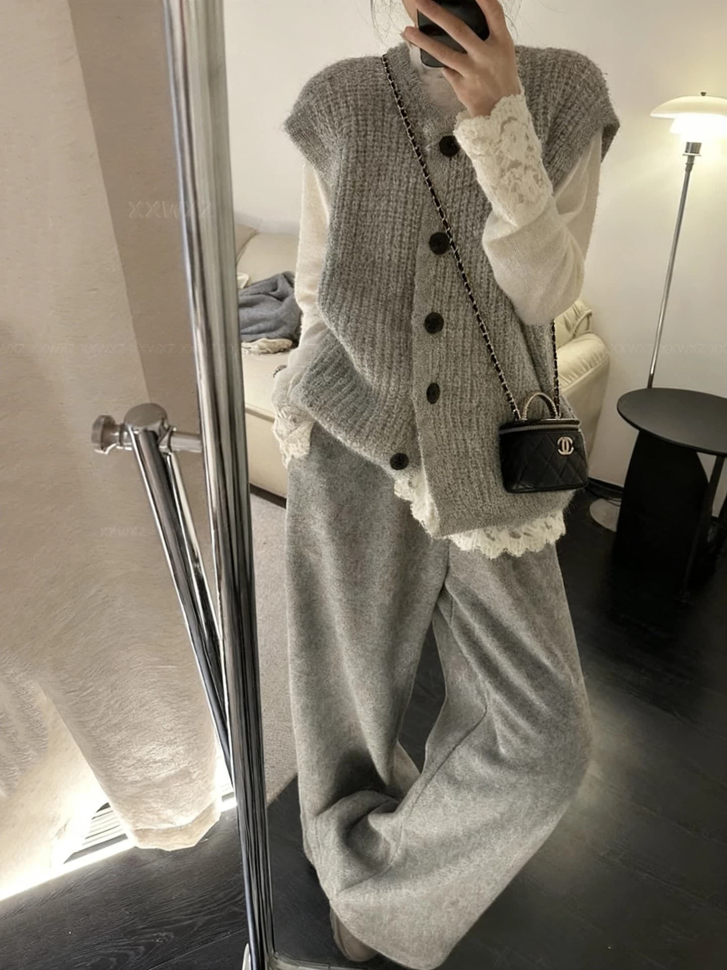 한국 동대문 가을 새로운 느긋한 바람 패션 트렌드 다용도 작은 대중 스택 착용 라운드 넥 민소매 베스트 맨위 이미지 3