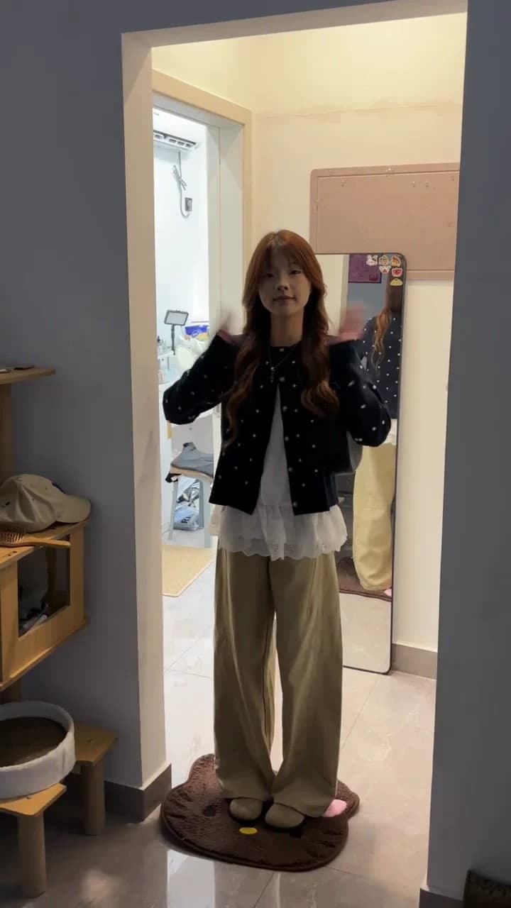 양 플러시 블루 색상 2026 도트 무늬 전체 인쇄 스웨터 니트 오픈 가디건 여성 재킷 다용도 슬림해 보이는 쇼트 스타일 맨위 상세 이미지 3