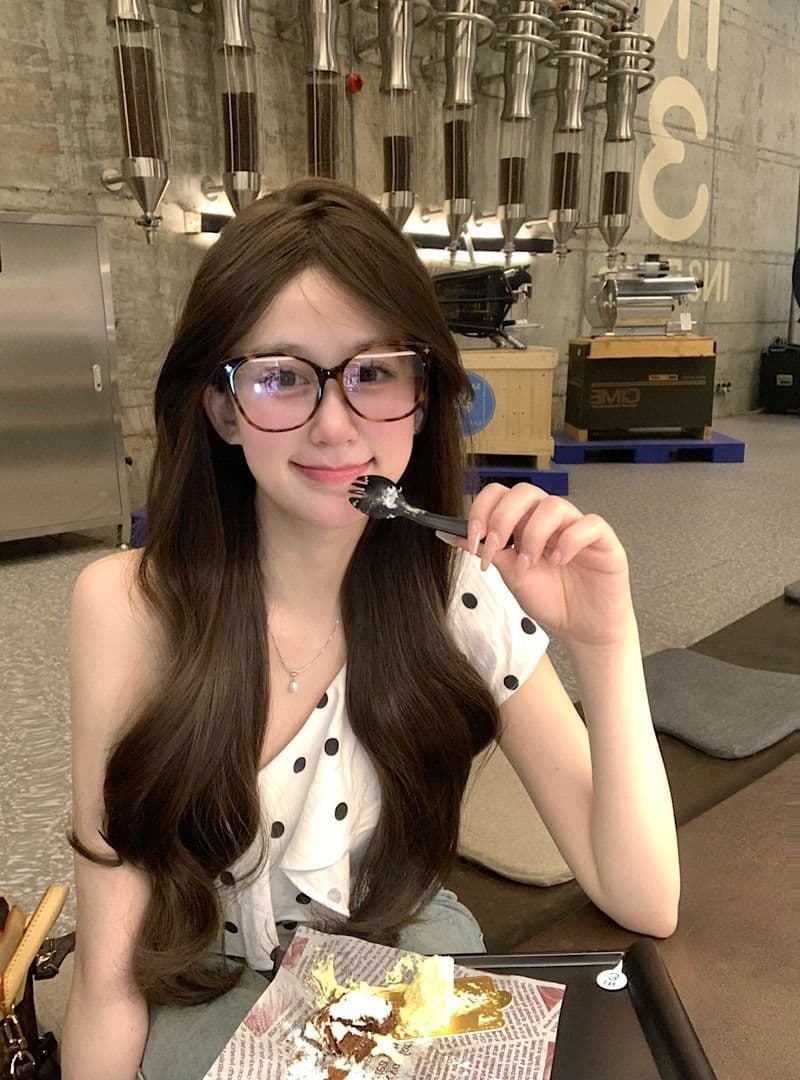 차가운 실크 코튼 프랑스식 프릴 도트 무늬 비스듬한 어깨 민소매 조끼 여성 여름 몸매 가꾸기 핫걸 맨위 상세 이미지 8