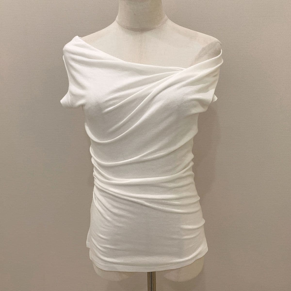 원본 원단 빛 연 주간 접시 디자인 센스 매듭 비스듬한 어깨 핀치 Pleat 허리 수축 슬림해 보이는 티셔츠 품격 맨위 상세 이미지 8