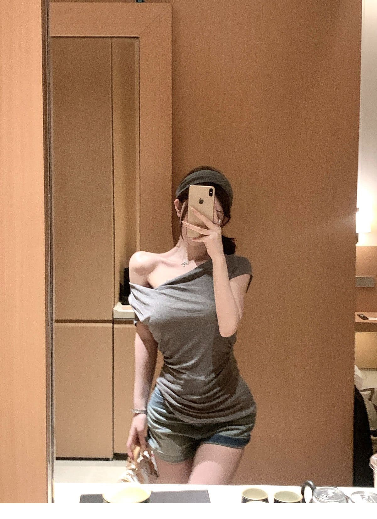원본 원단 빛 연 주간 접시 디자인 센스 매듭 비스듬한 어깨 핀치 Pleat 허리 수축 슬림해 보이는 티셔츠 품격 맨위 상세 이미지 15