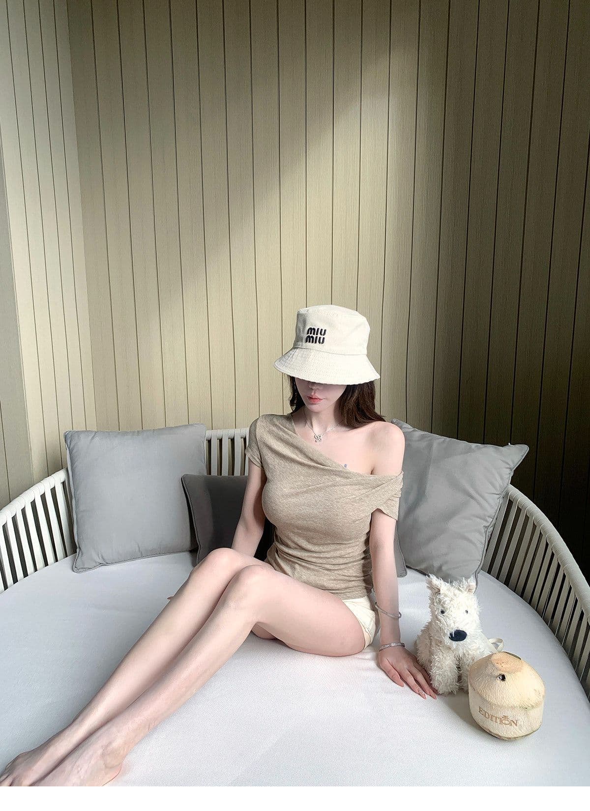 원본 원단 빛 연 주간 접시 디자인 센스 매듭 비스듬한 어깨 핀치 Pleat 허리 수축 슬림해 보이는 티셔츠 품격 맨위 상세 이미지 29